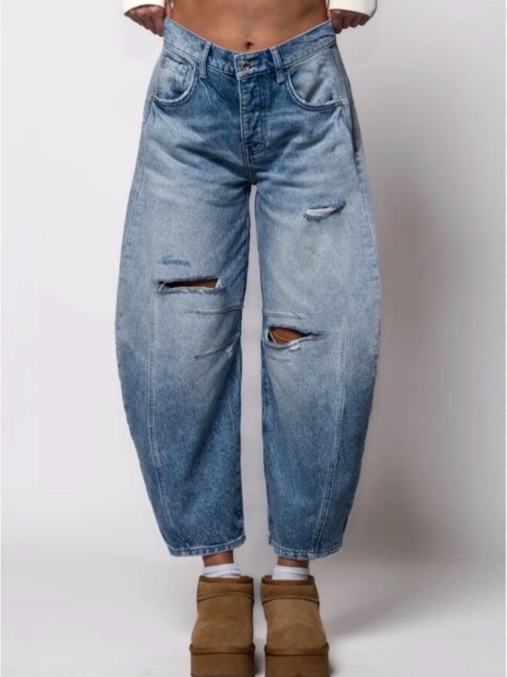 We The Free Good Luck Mid Rise Distressed Wide Leg Barrel Jeans, Size 25